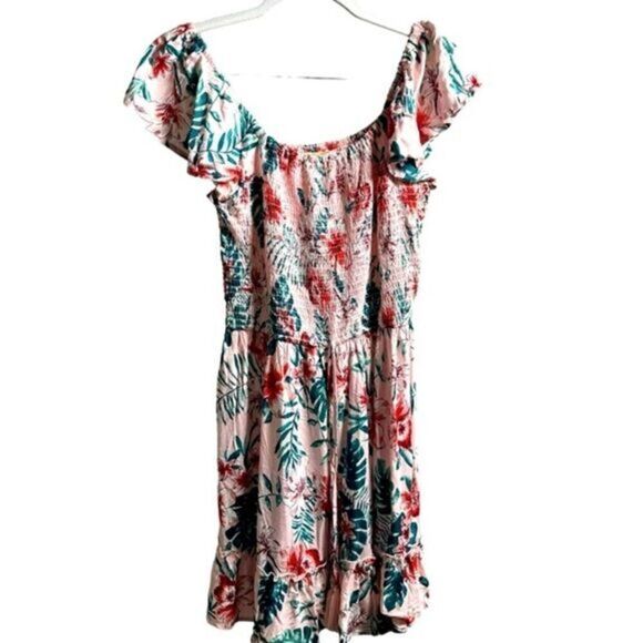 Band of Gypsies Dresses & Skirts - NWOT Band of Gypsies Women’s Pink Floral Square Neck Smocked Waist - Size Medium